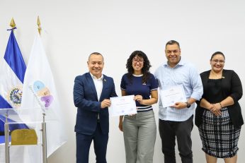 La Oficina para Adopciones desarrolla taller de formación para familias adoptivas.